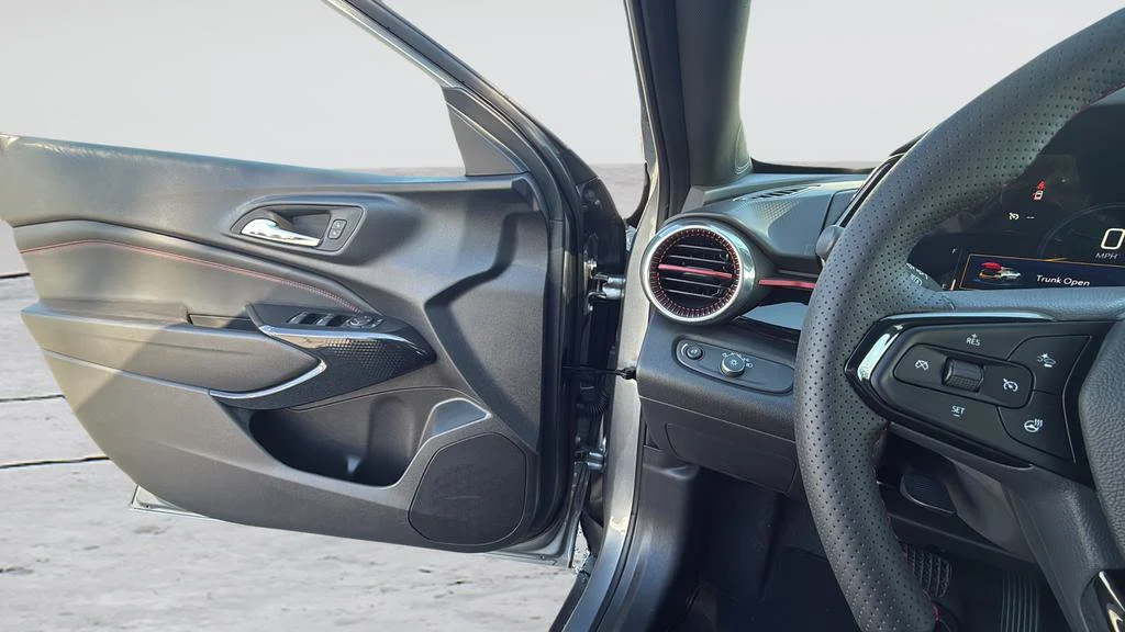 2026 Chevrolet Trax RS - Photo 26