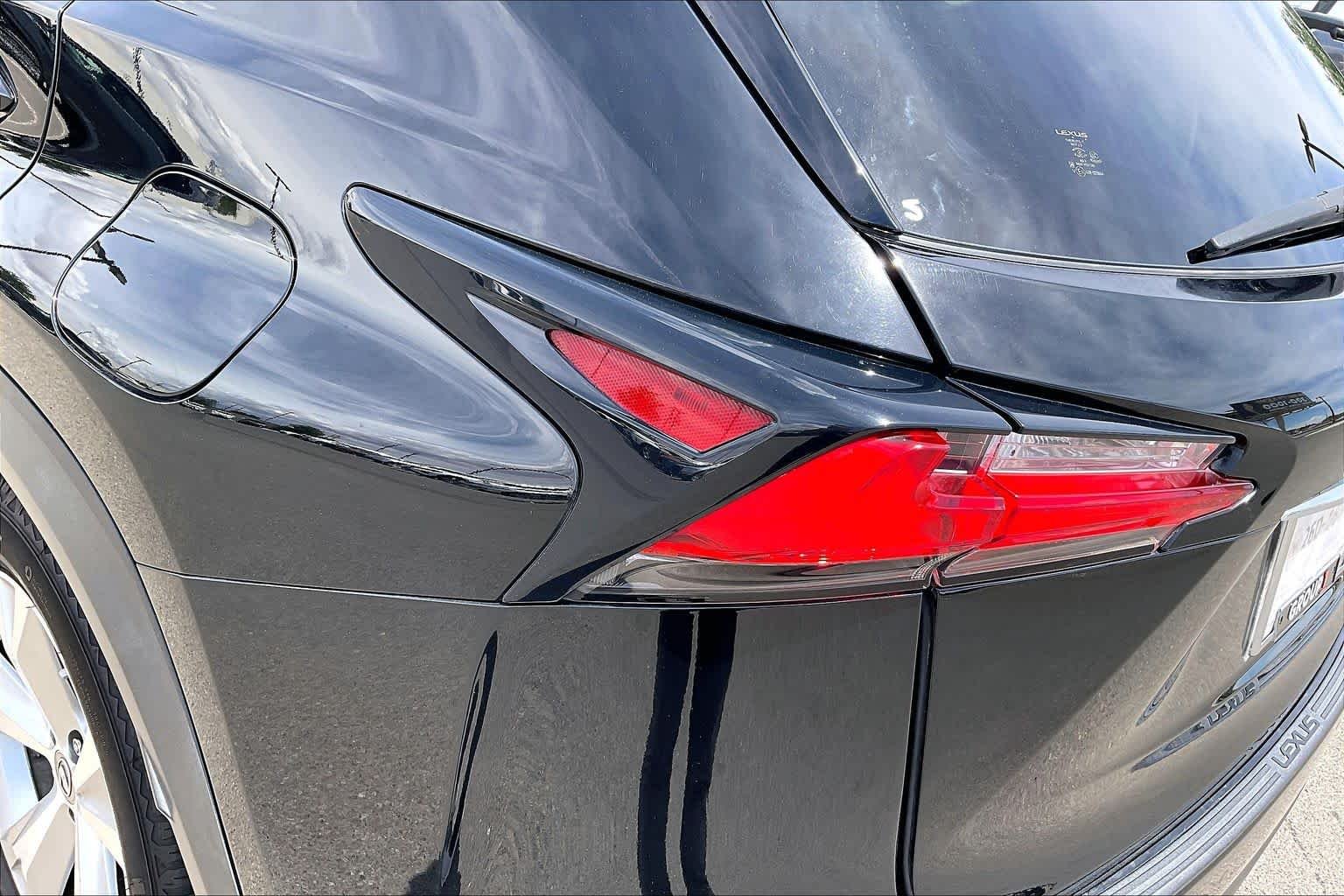 Used 2017 Obsidian Lexus  image 27
