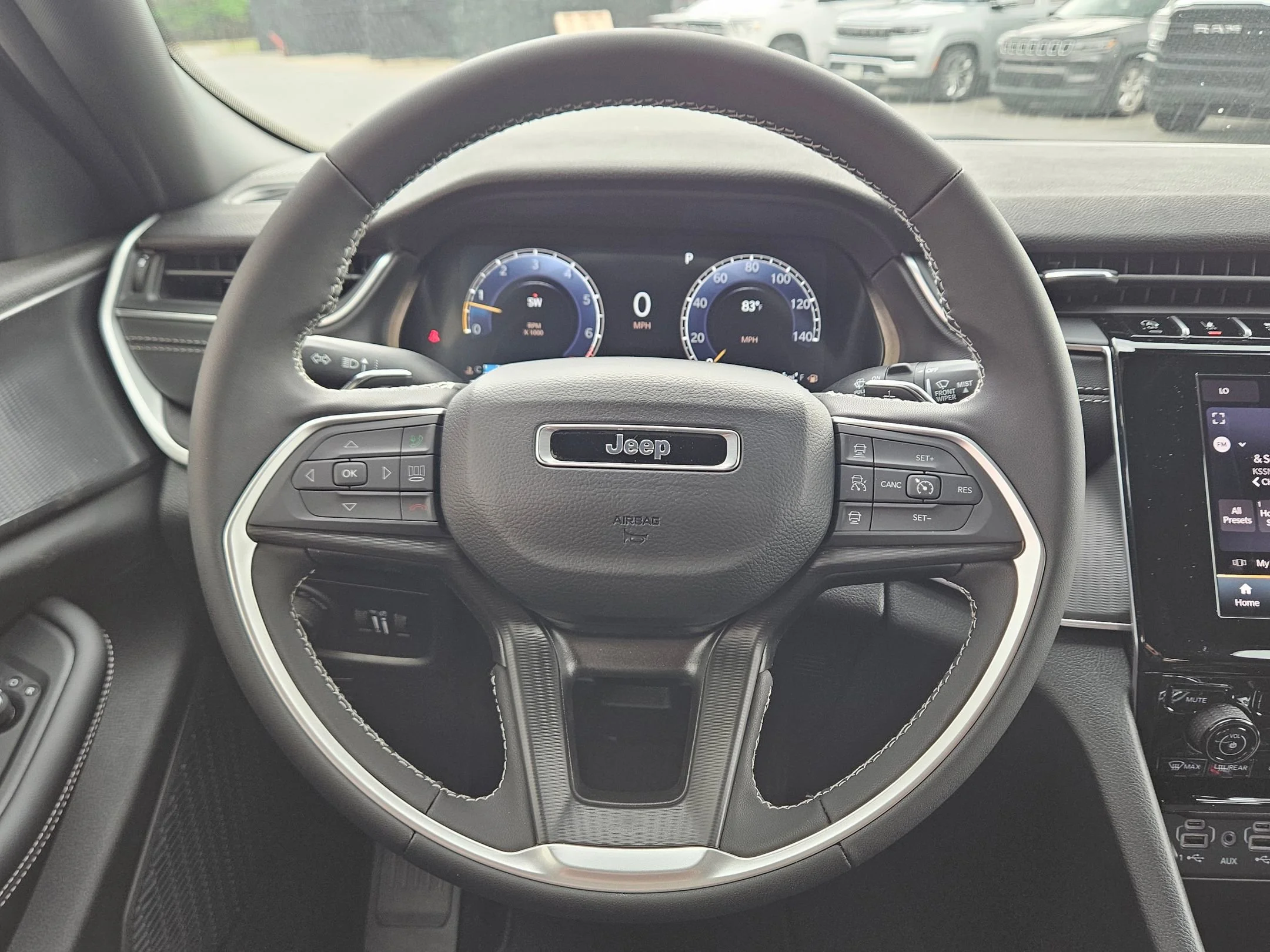 2026 Jeep Grand Cherokee Laredo - Photo 14