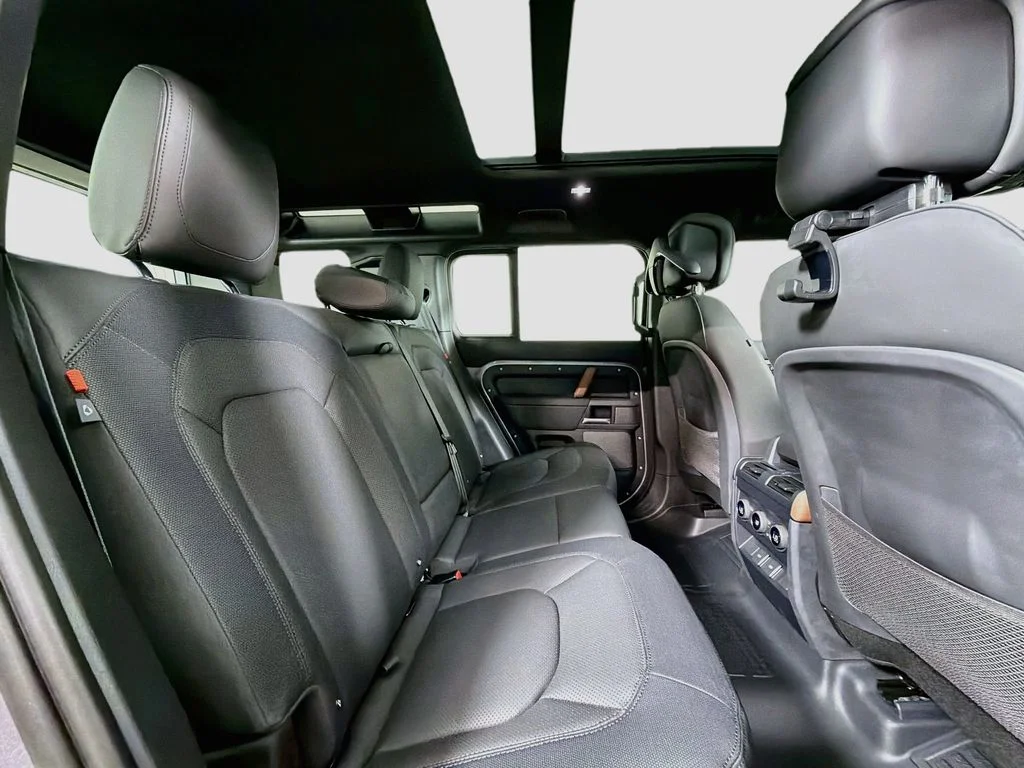 Used 2024 Eiger Grey Metallic Land Rover X image 29