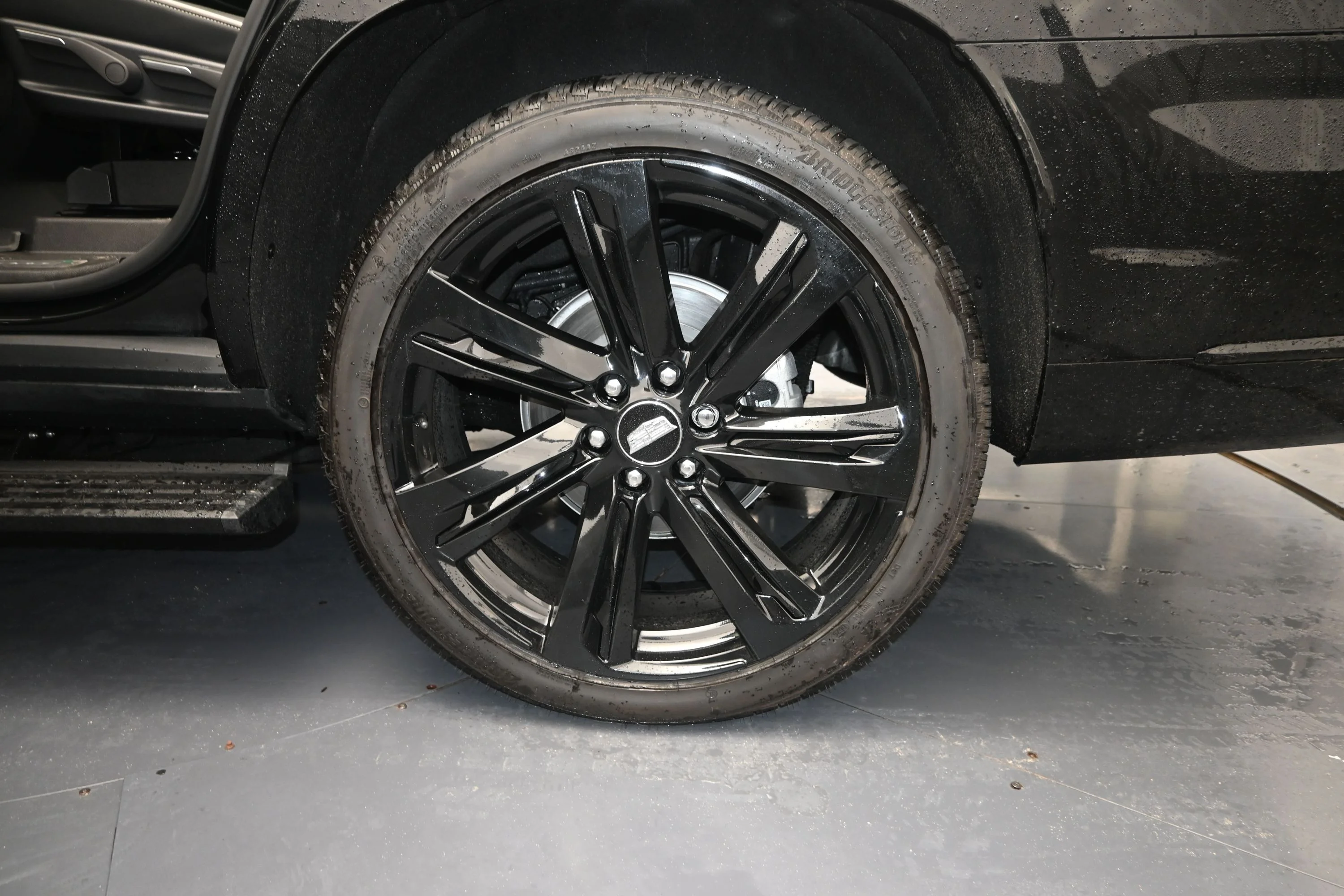 2026 Cadillac Escalade Sport - Photo 13