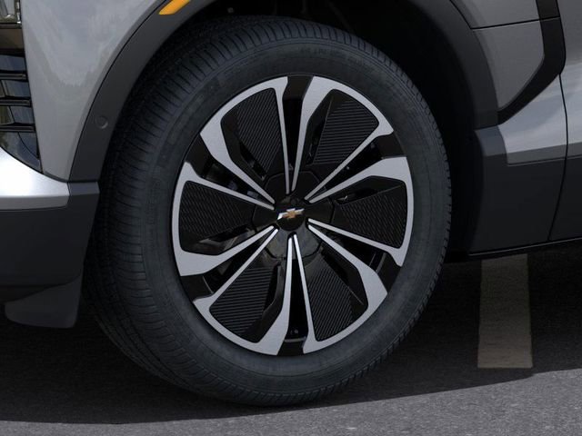 New 2025 Sterling Gray Metallic Chevrolet LT image 9
