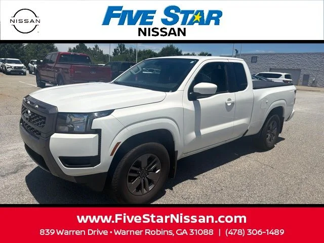 Used 2025 White Nissan SV image 21