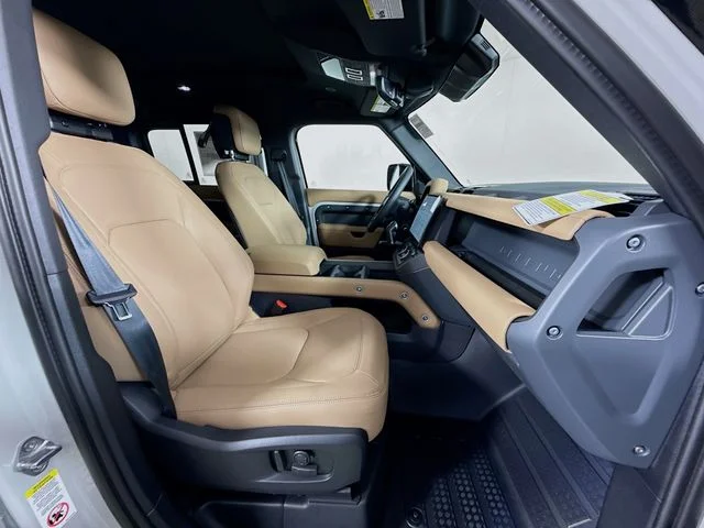 Used 2026 Gray Land Rover S image 30