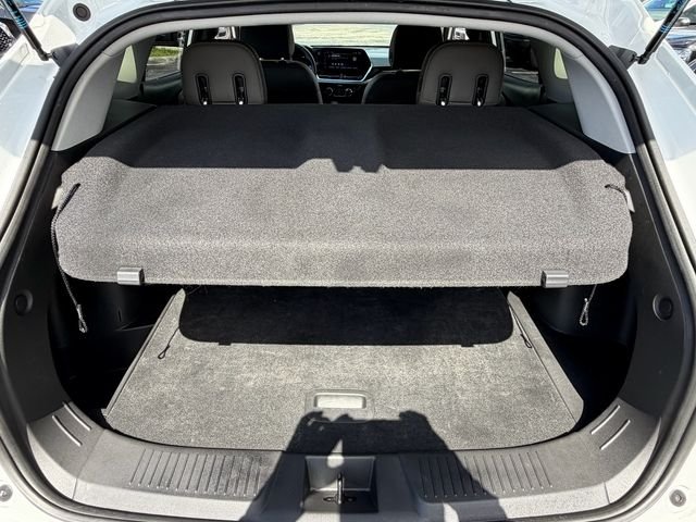 Used 2025 White Chevrolet ACTIV image 16