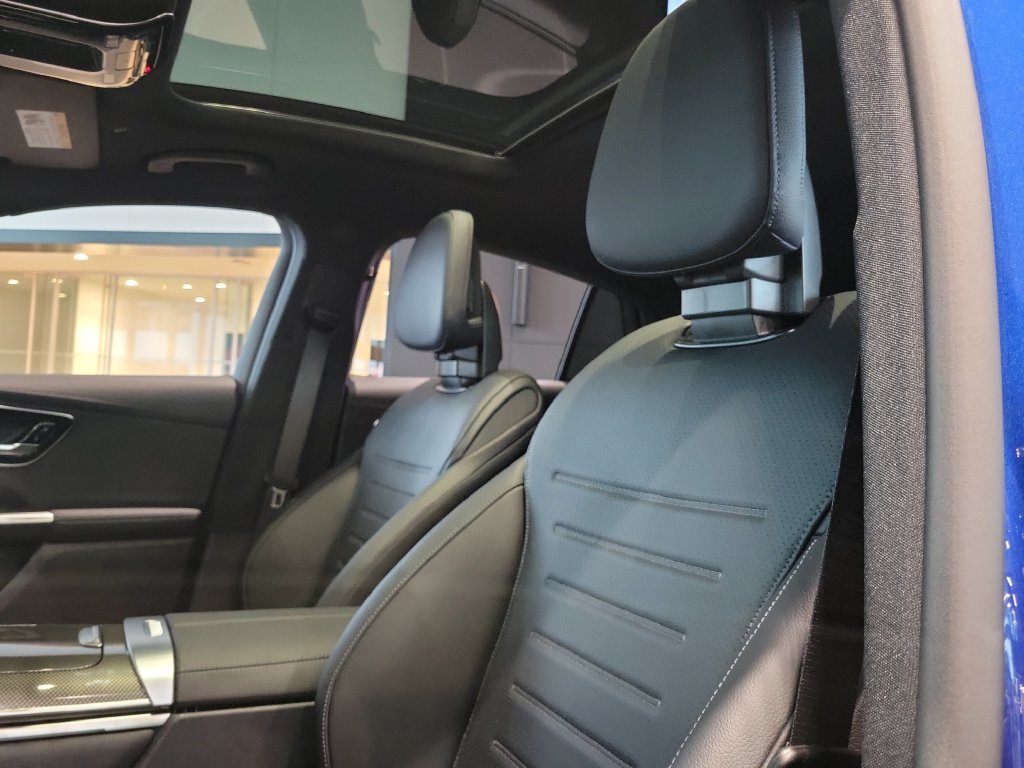 New 2027 Starling Blue Metallic Mercedes-Benz GLC 300 image 18