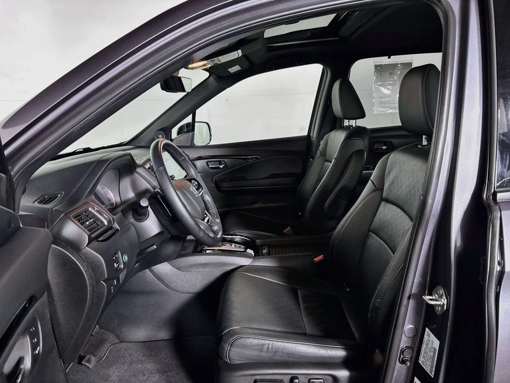Used 2020  Honda Elite image 11