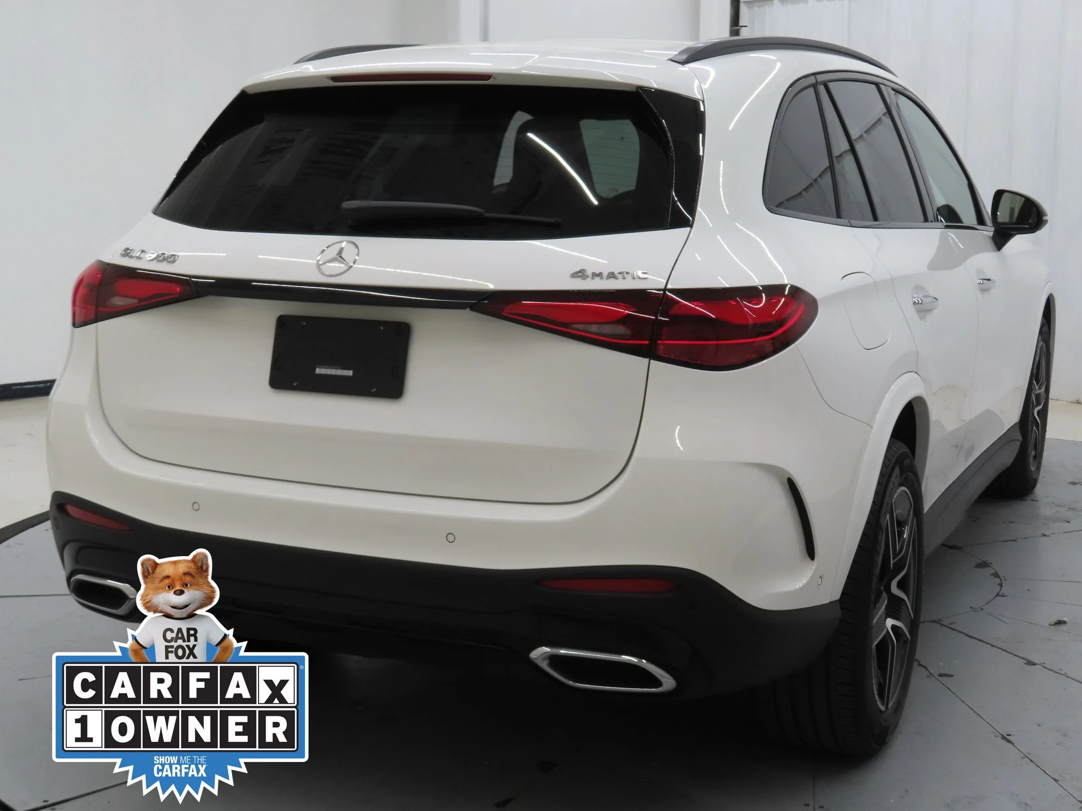 Used 2025  Mercedes-Benz GLC 300 image 3