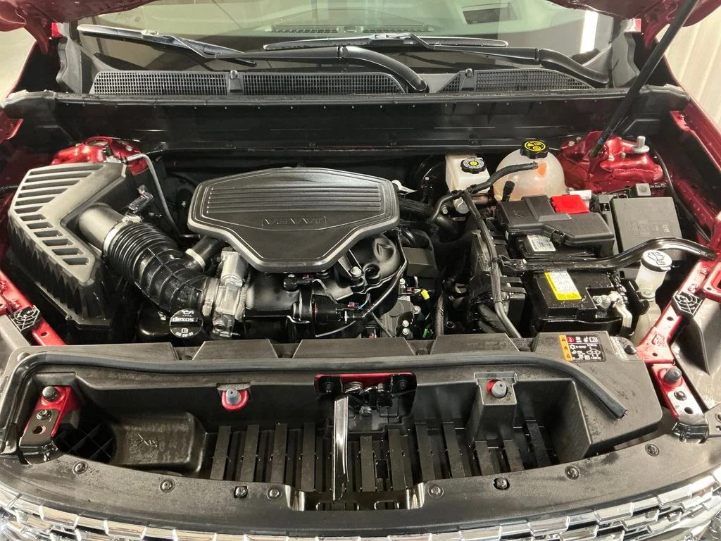 Used 2023 Red GMC Denali image 10