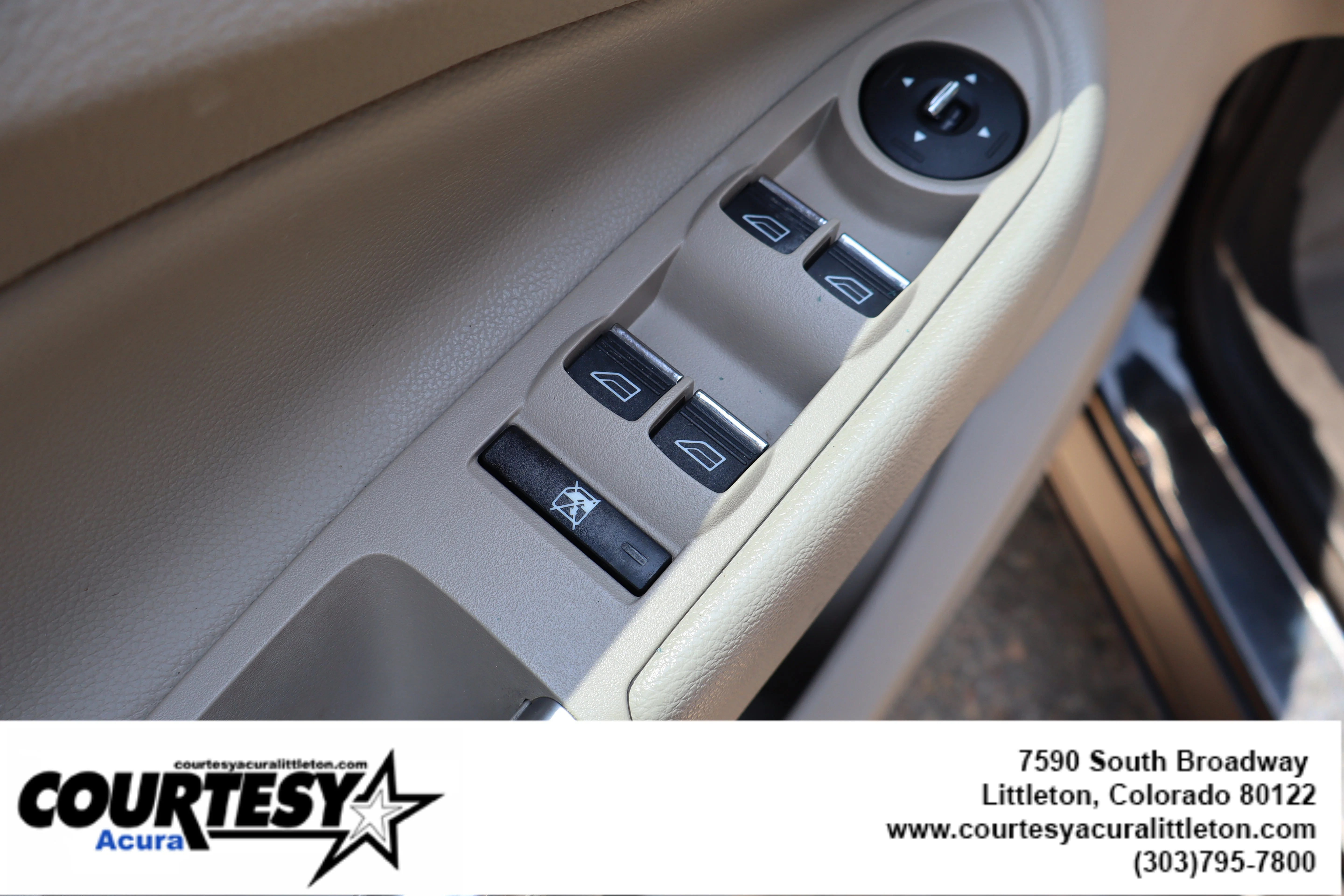 Used 2014 Black Ford Titanium image 23