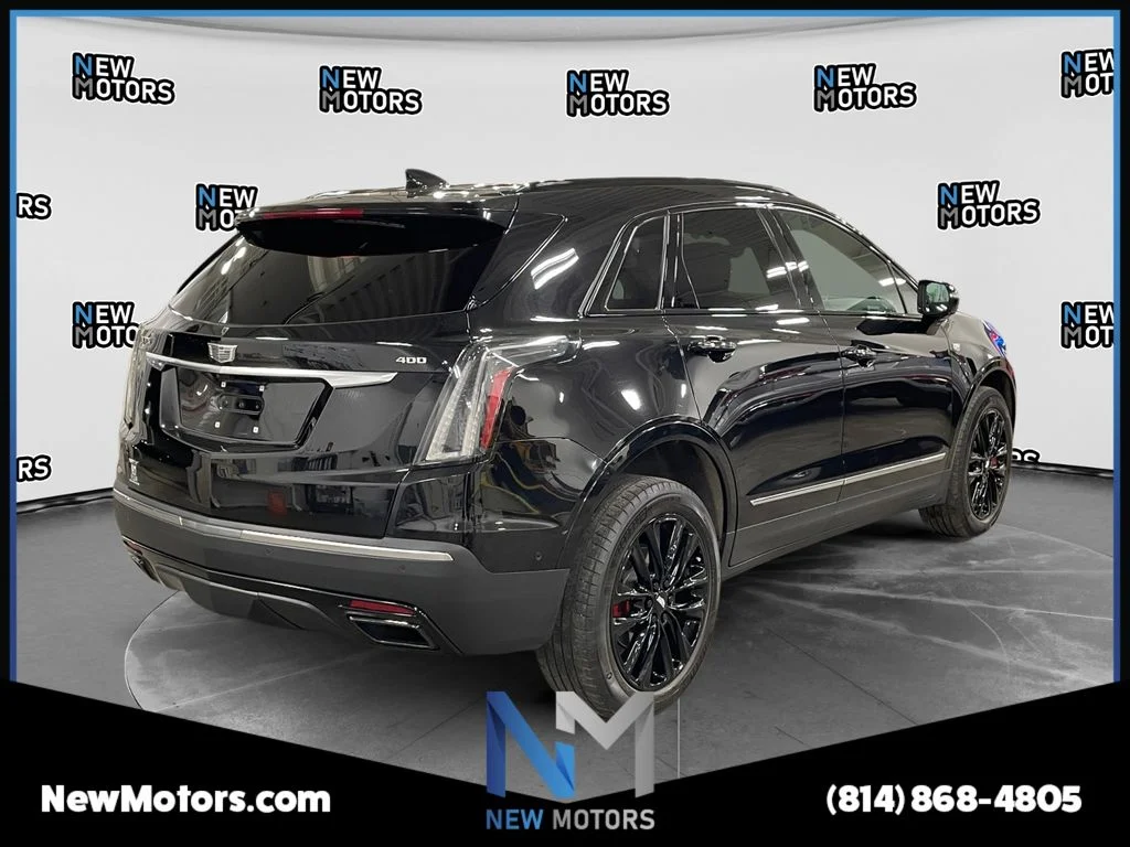 Used 2022 Black Metallic Cadillac Sport image 5