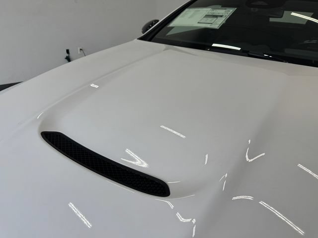 New 2026 MANUFAKTUR Moonlight White Metallic Mercedes-Benz AMG® CLE 53 4MATIC+ Coupe image 100