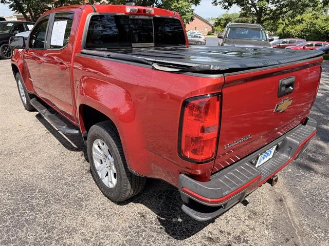 Used 2016 VICTORY RED Chevrolet LT image 5