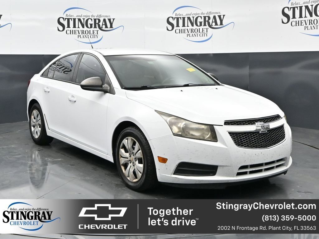 Used 2014 SUMMIT WHITE Chevrolet LS image 1