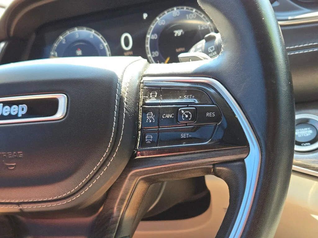 Certified Used 2021 Gray Metallic Jeep Overland image 34
