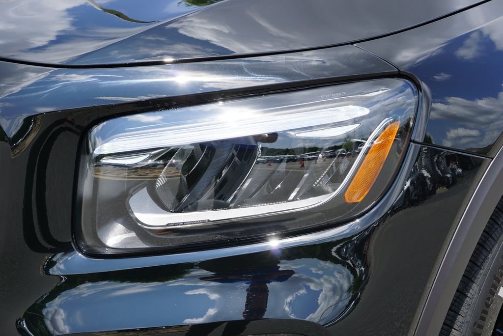 2025 Mercedes-Benz GLB Base - Photo 10
