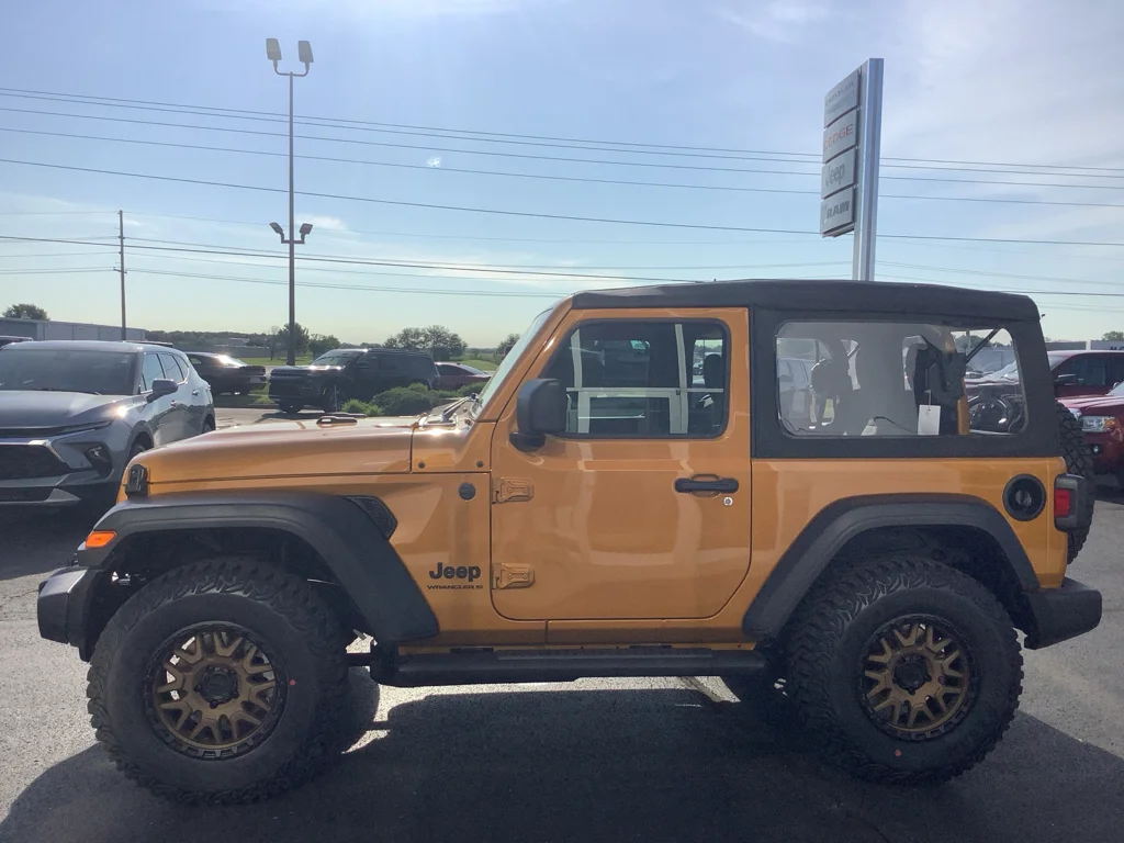 New 2026 Goldilocks Exterior Paint Jeep Sport image 9