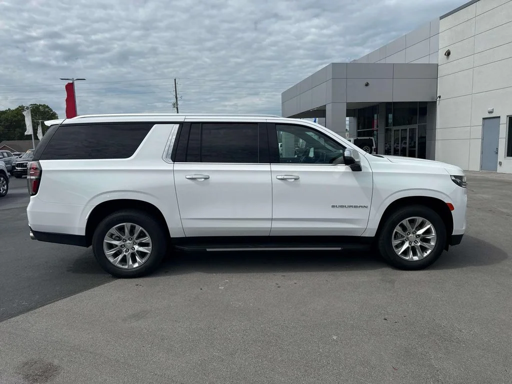 Used 2023 Summit White Chevrolet Premier image 8