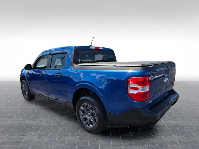 Used 2024 Blue Ford XLT image 5