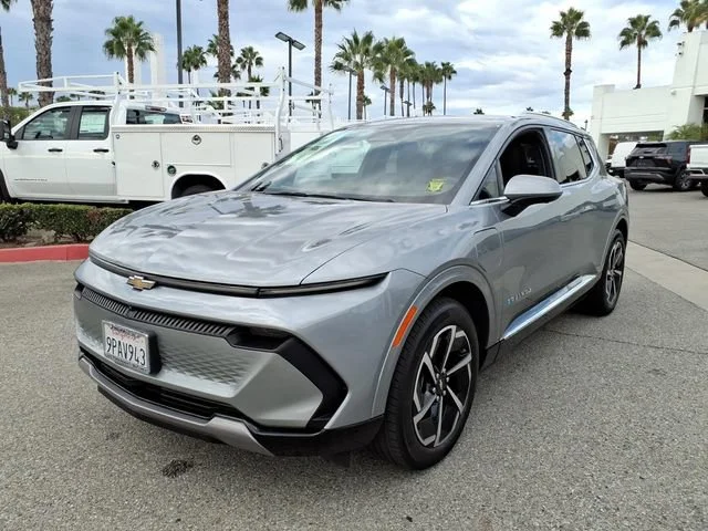 Used 2024 Sterling Gray Metallic Chevrolet 2LT image 10