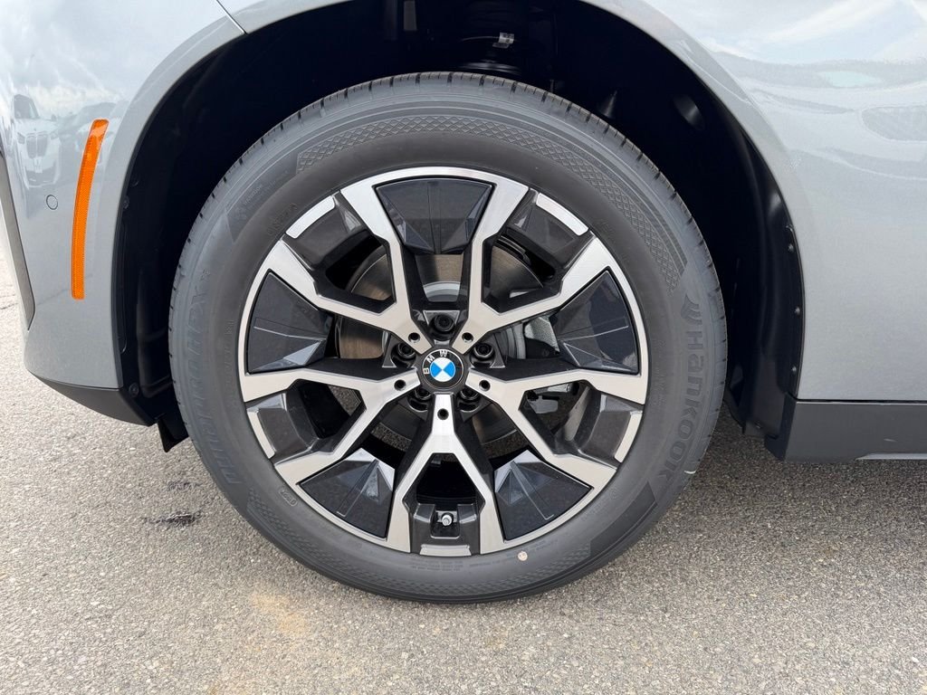 New 2026 Skyscraper Grey Metallic BMW 30 xDrive image 6