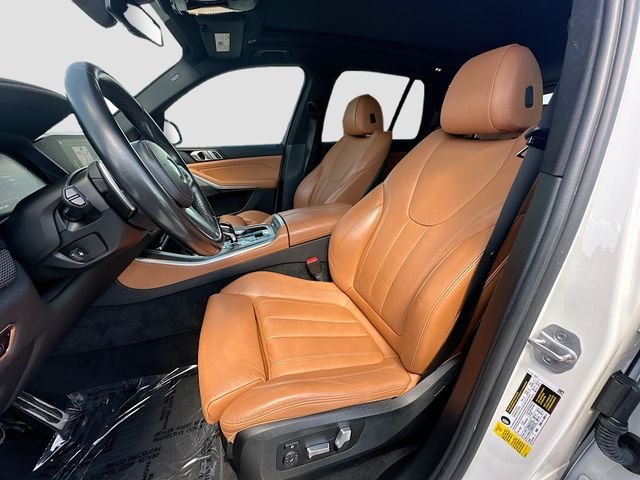 Used 2022 White BMW sDrive40i image 21