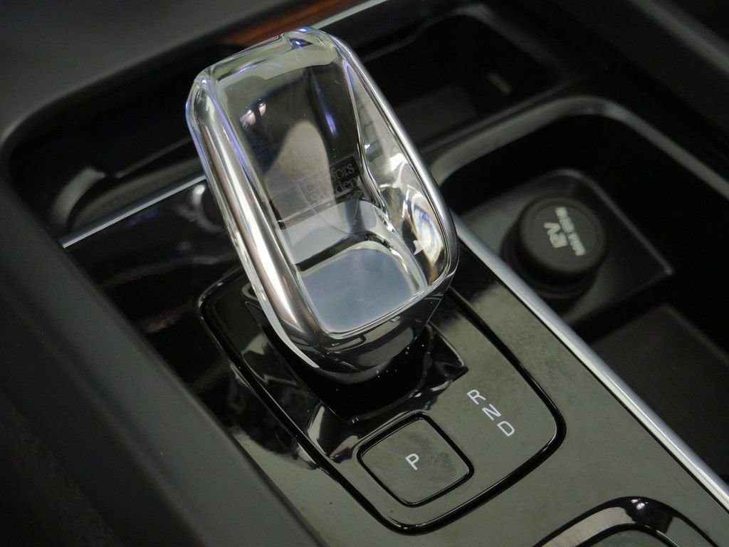 Used 2023 Silver Volvo Ultimate image 47
