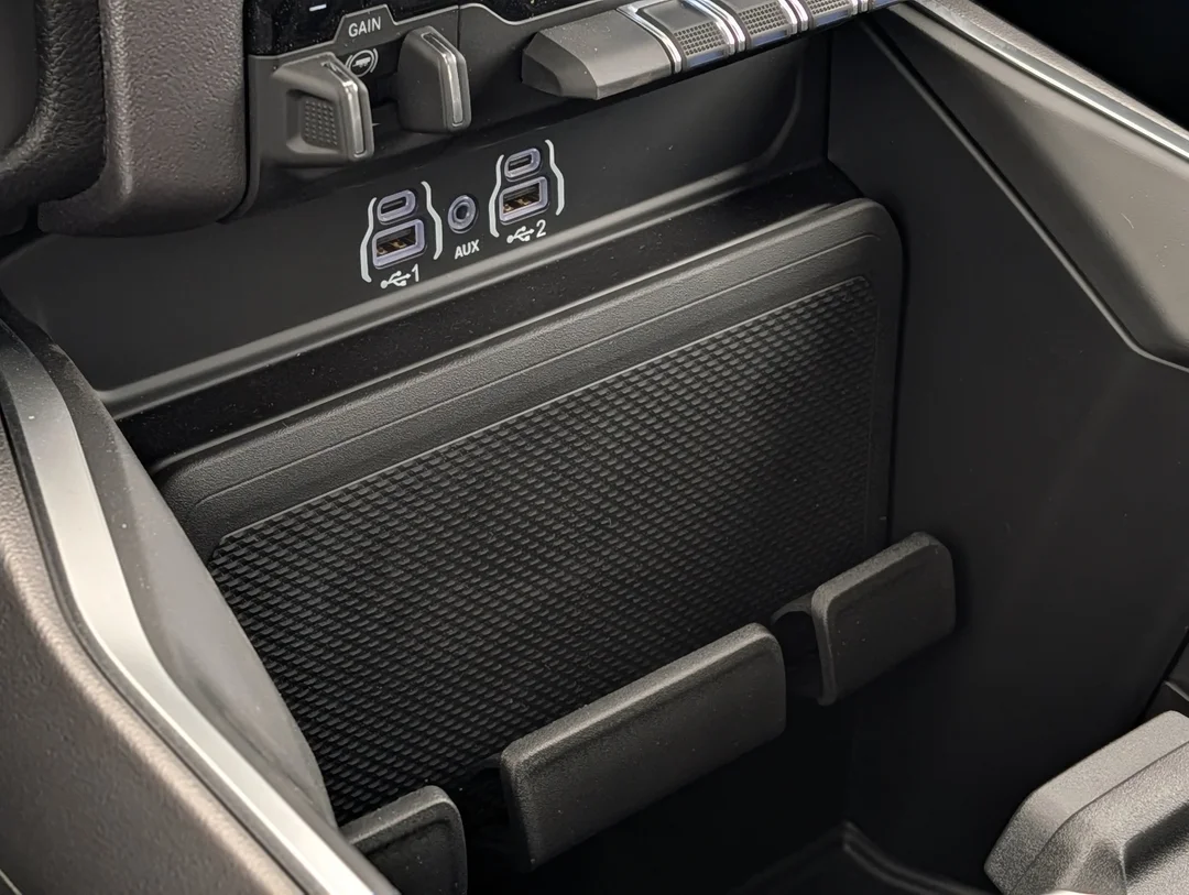 New 2026 Black RAM Express - - 3.0L Hurricane Twin Turbo - Black Express Pkg - 20 Wheels - Power Slide Window & More! image 20