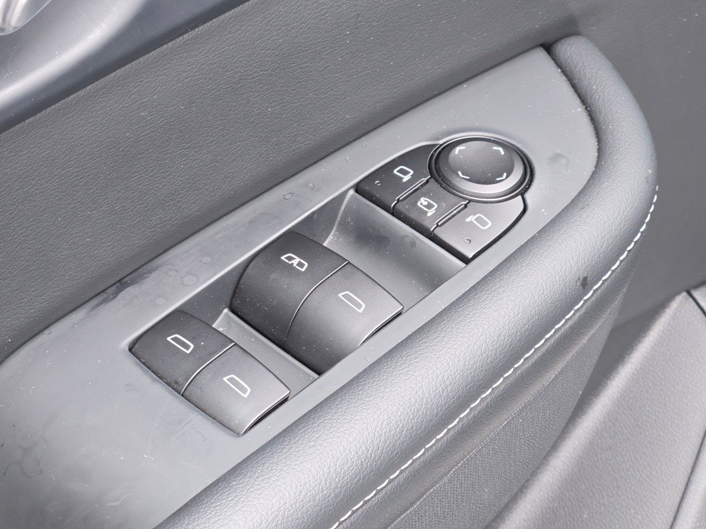2025 Buick Enclave Preferred - Photo 23