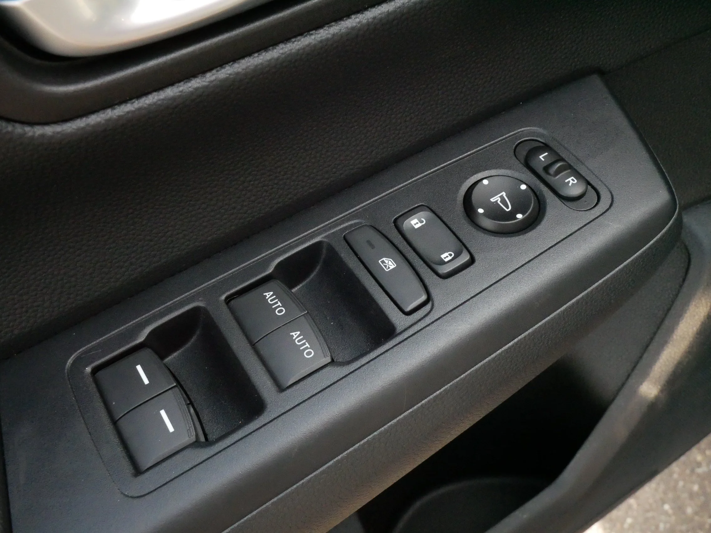 2024 Honda CR-V EX - Photo 18