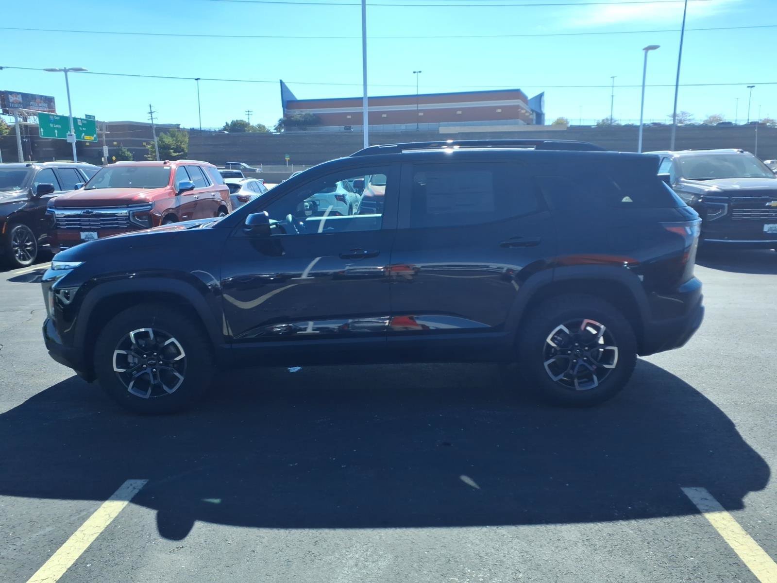 New 2027 Mosaic Black Metallic Chevrolet ACTIV image 3