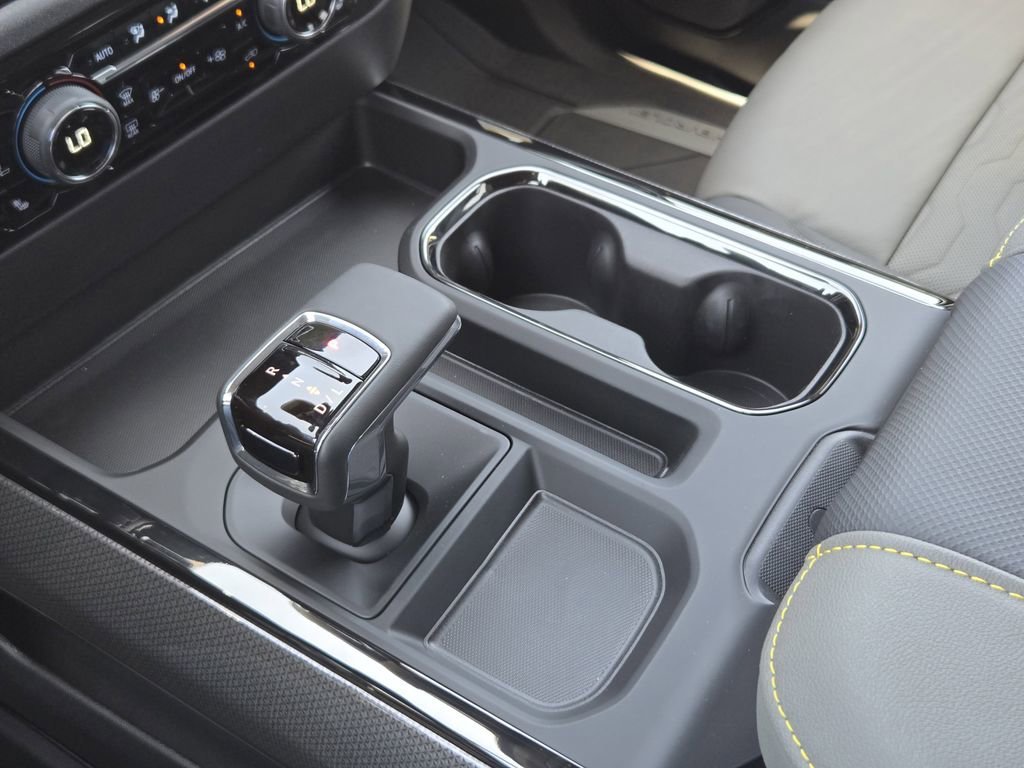 2026 Chevrolet Silverado 1500 ZR2 - Photo 11