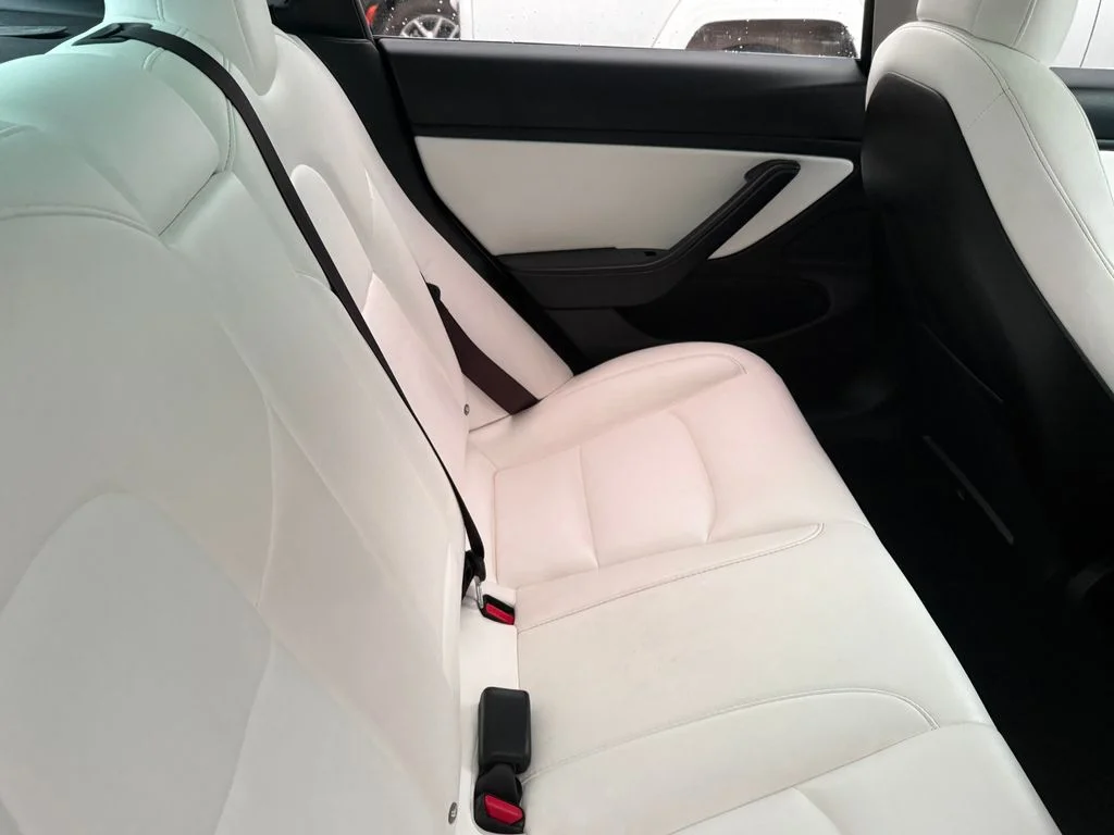 Used 2018 White Tesla Long Range image 19