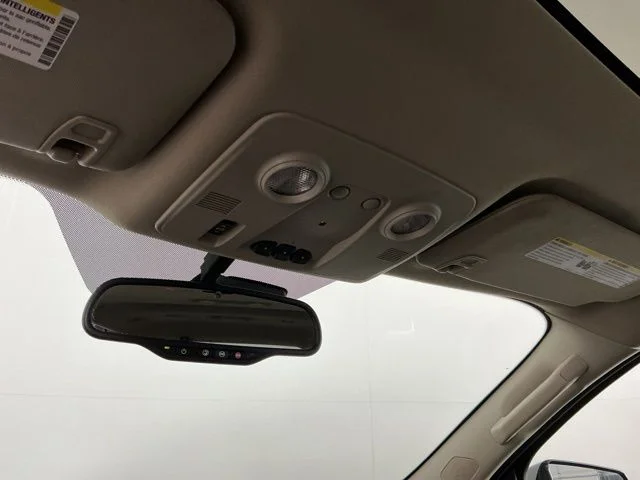 Used 2014 Iridium Metallic GMC Denali image 22