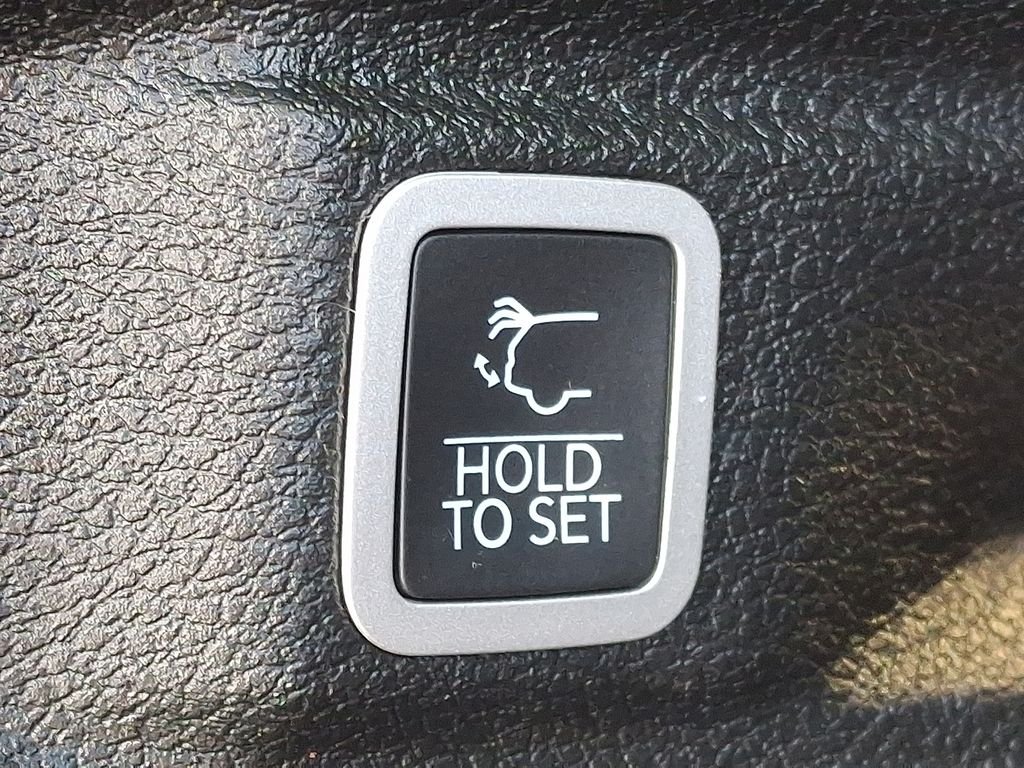Used 2023 Black Jeep Limited image 29