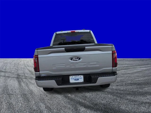 New 2026 Silver Ford XLT image 5