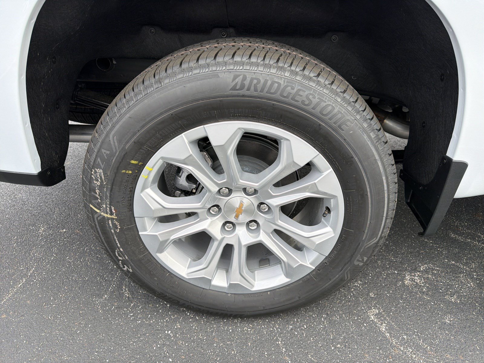 2026 Chevrolet Silverado 1500 LTZ - Photo 17