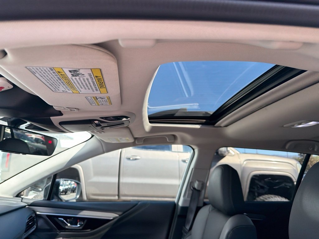 Used 2025 White Subaru Onyx Edition XT image 15