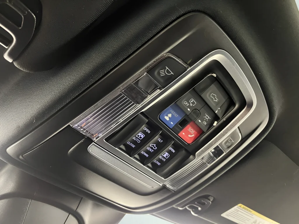 Used 2023 Black Ram Limited image 24