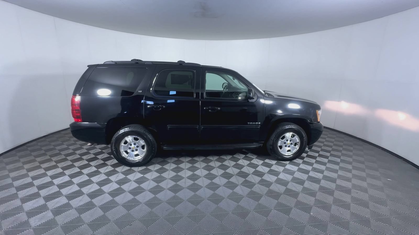Used 2011 Black Chevrolet LT image 9