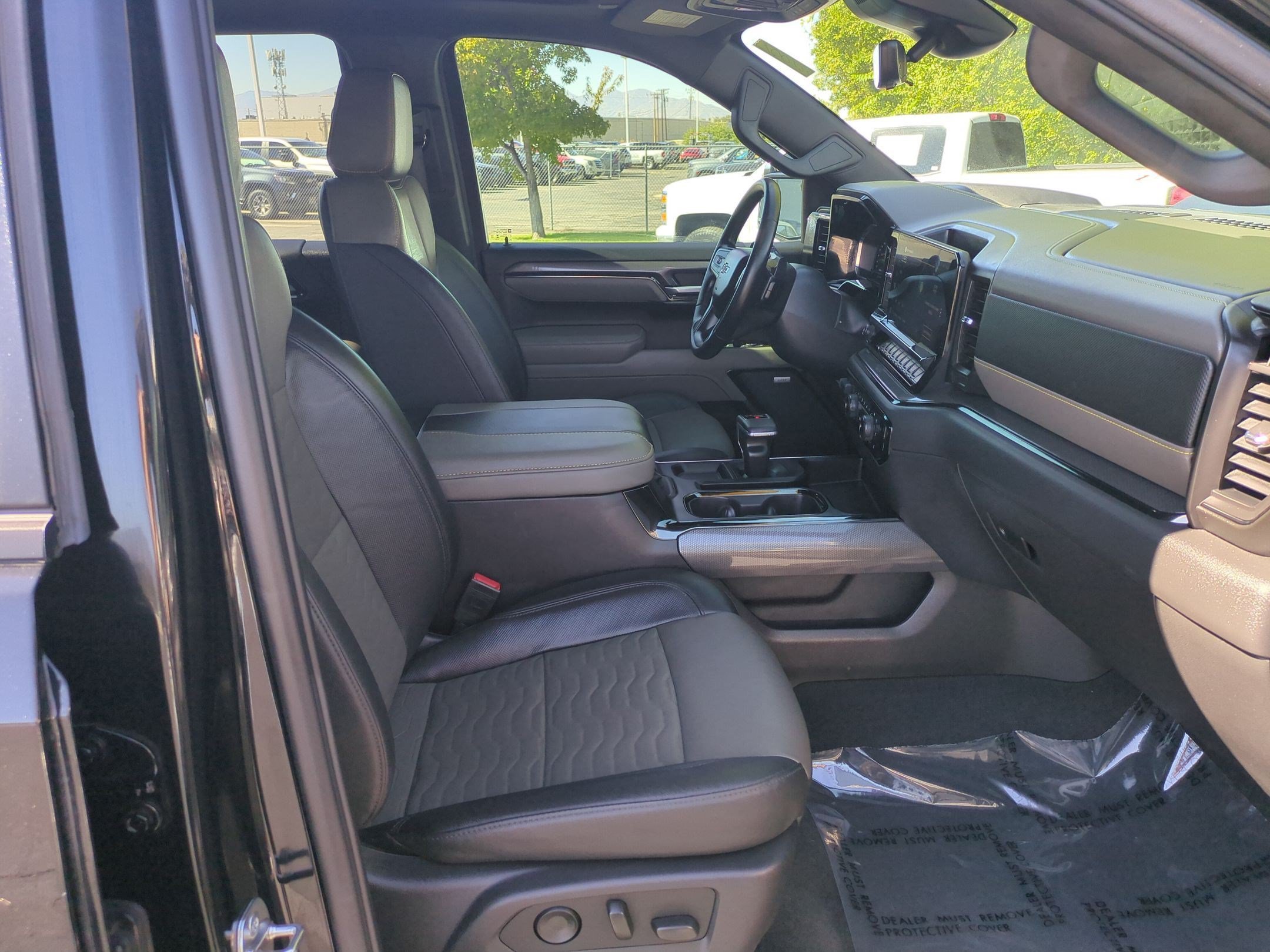 2025 Chevrolet Silverado 1500 ZR2 - Photo 31