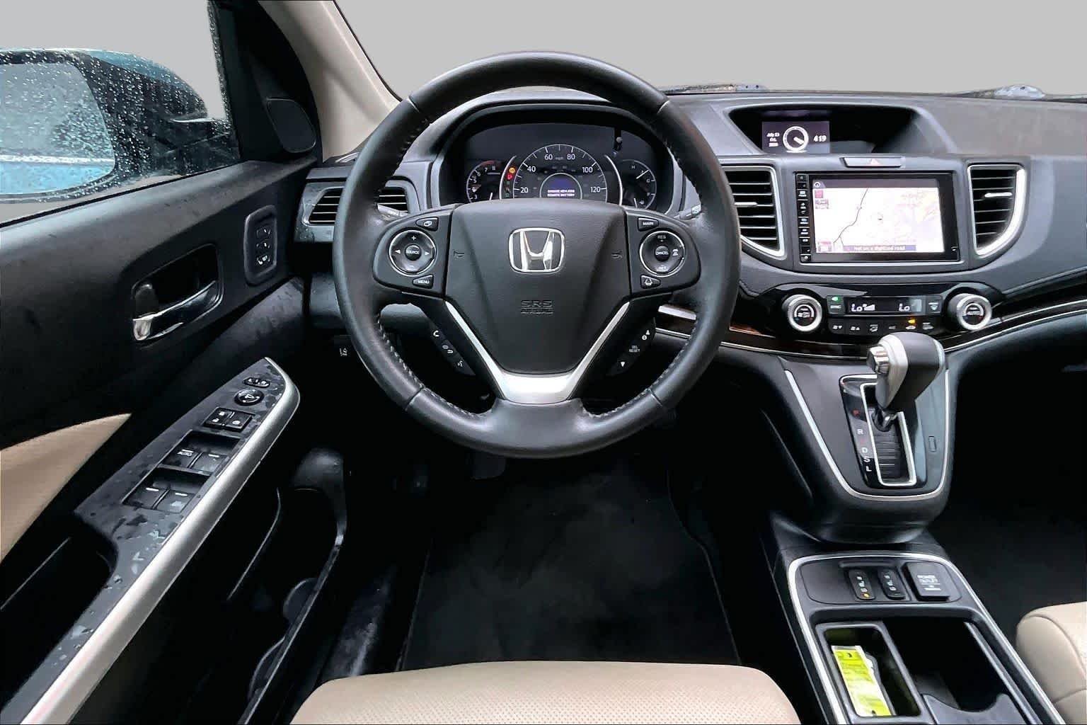 Used 2016 Mountain Air Metallic Honda Touring image 7