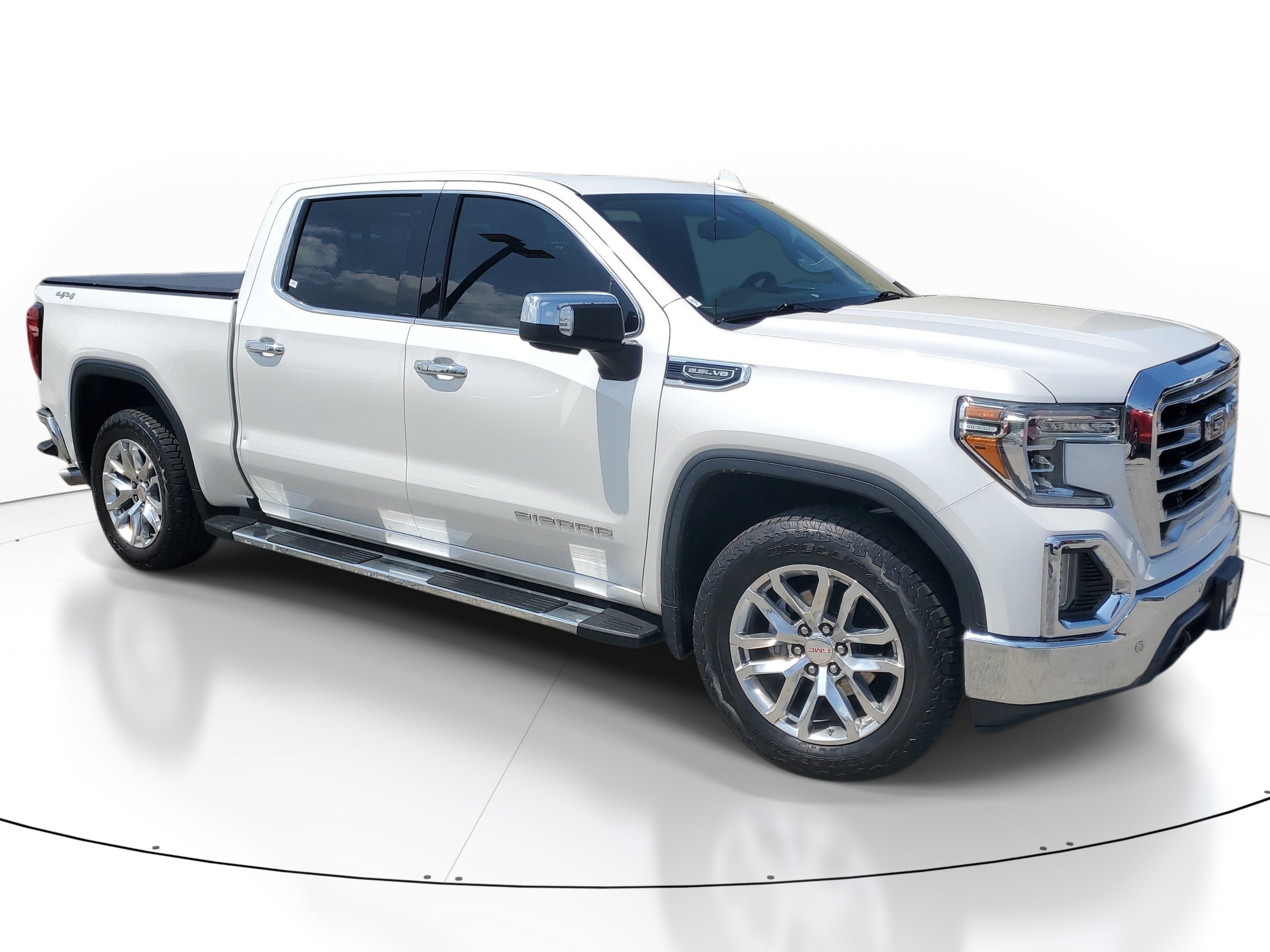 2019 GMC Sierra 4WD Crew Cab Short Box SLT's photo