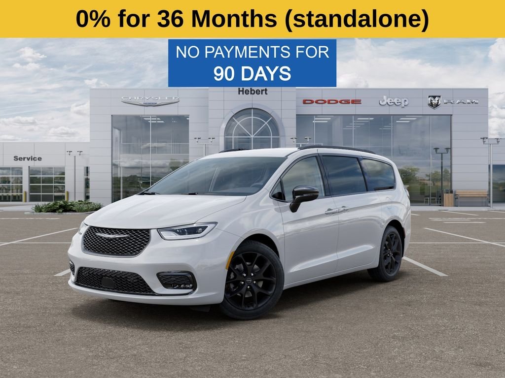2026 Chrysler Pacifica Select's photo