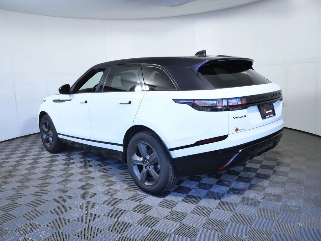 Used 2022  Land Rover P250 R-Dynamic S image 6