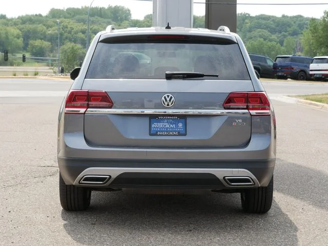 Used 2018 Gray Volkswagen Launch Edition image 6
