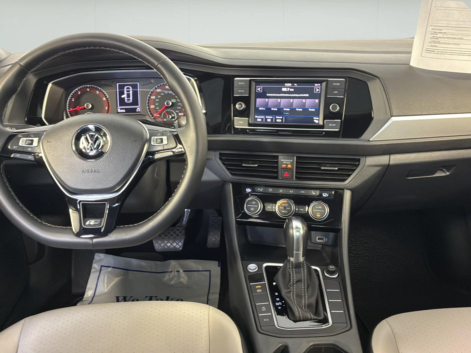 Used 2019 Platinum Gray Metallic Volkswagen R-Line image 10