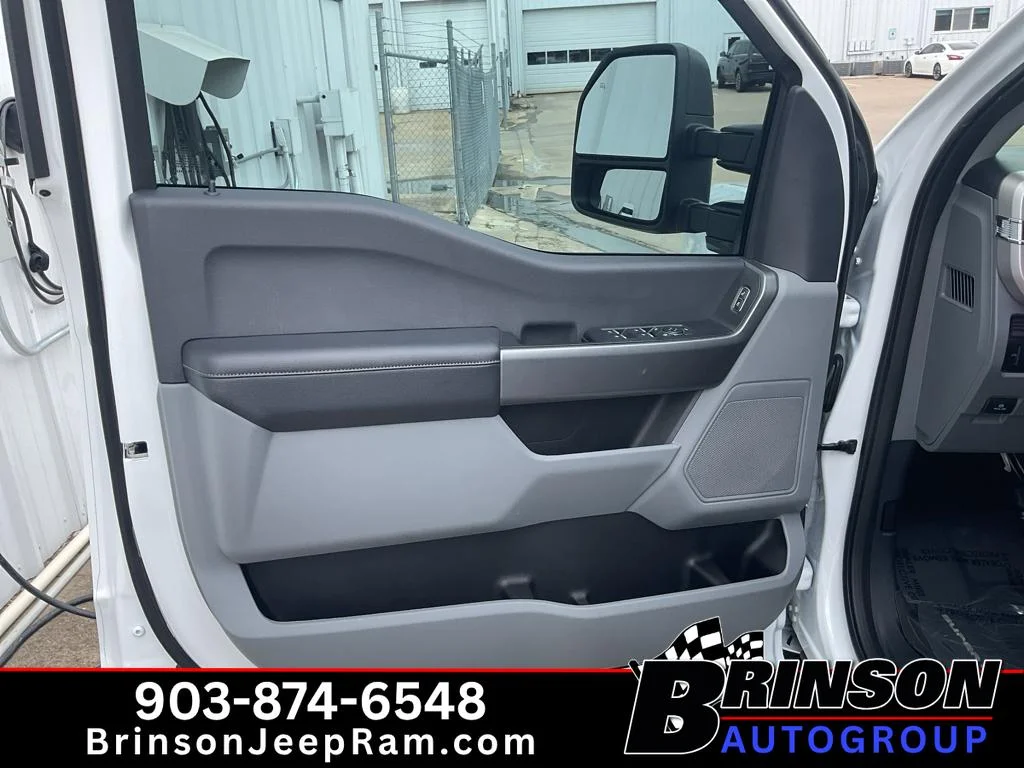 Used 2026 OXFORD WHITE Ford XLT image 23