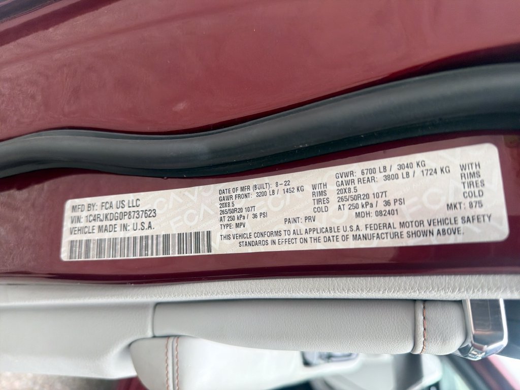 Used 2023 Red Jeep Overland image 10