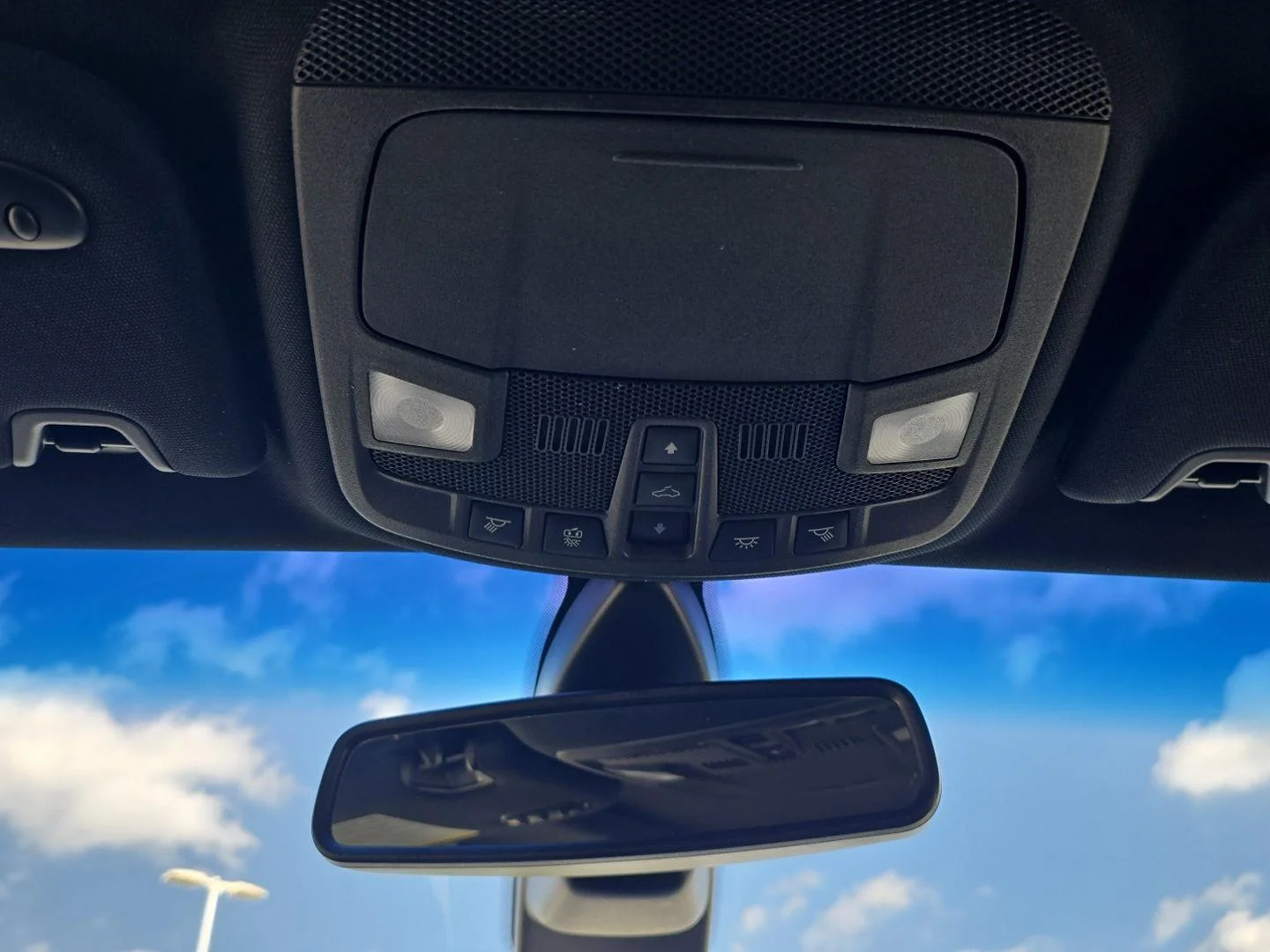 Certified Used 2019 WHITE Lincoln Hybrid Reserve I image 20